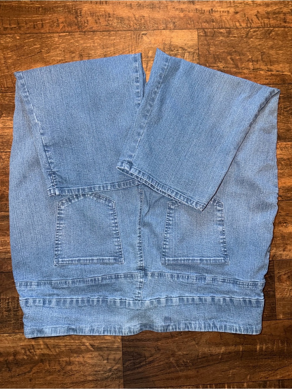 Ruby Rd. Light Blue Stretch Capris - Picture 4 of 4